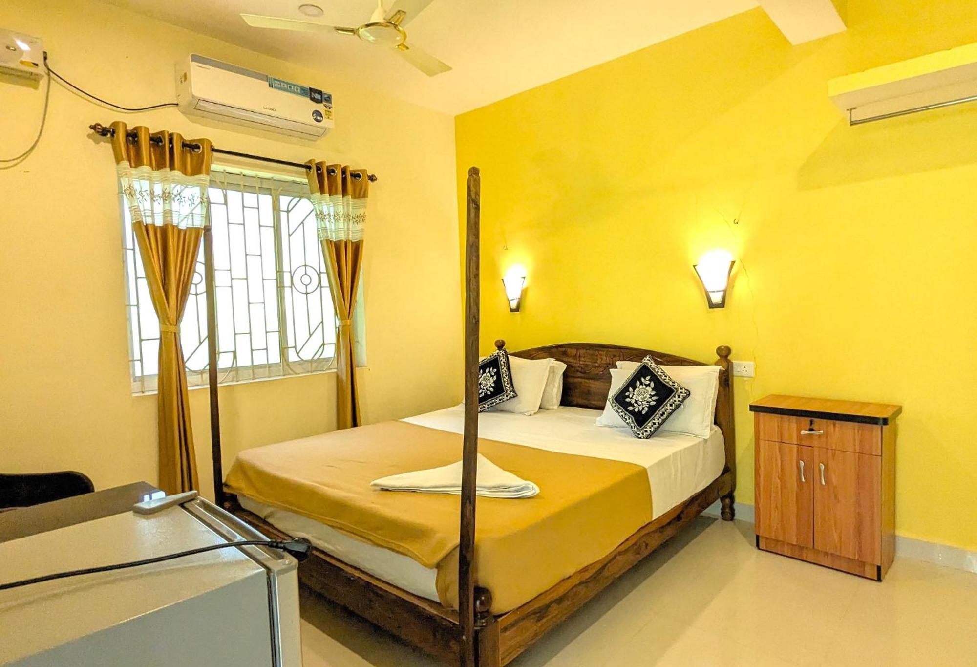 Santana Guest House Agonda Esterno foto