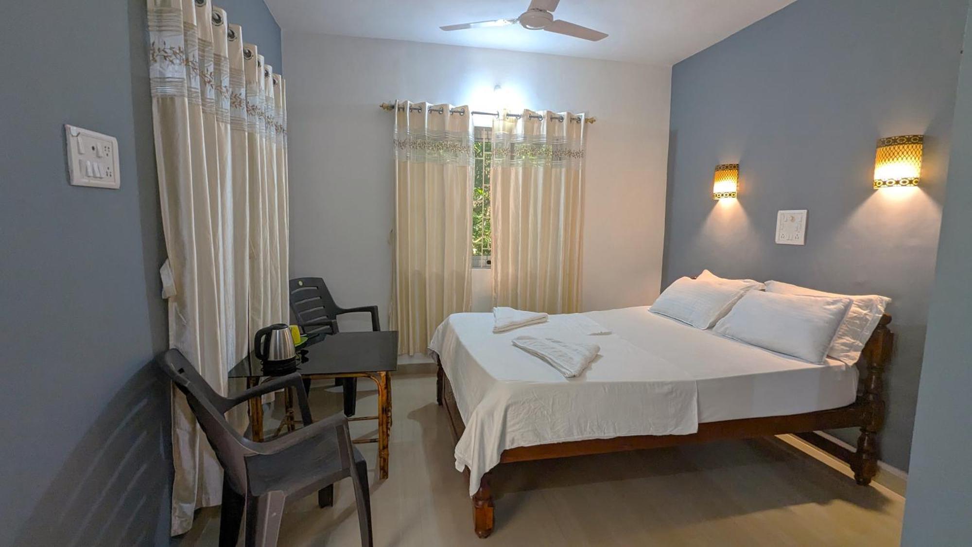 Santana Guest House Agonda Esterno foto